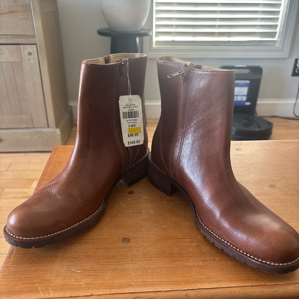 L.L. Bean Tan Leather Boots - Picture 2 of 8